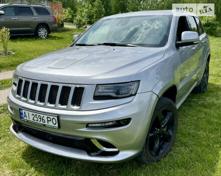 Сірий Джип Grand Cherokee, об'ємом двигуна 5.65 л та пробігом 123 тис. км за 28000 $, фото 1 на Automoto.ua