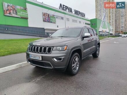 Джип Grand Cherokee 2016 у Києві на Automoto.ua Сірий Джип Grand Cherokee, об'ємом двигуна 3.6 л та пробігом 111 тис. км за 23500 $, фото 1 на Automoto.ua
