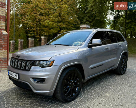 Сірий Джип Grand Cherokee, об'ємом двигуна 3.6 л та пробігом 71 тис. км за 19300 $, фото 1 на Automoto.ua