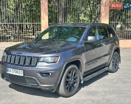 Сірий Джип Grand Cherokee, об'ємом двигуна 3.6 л та пробігом 143 тис. км за 22500 $, фото 1 на Automoto.ua