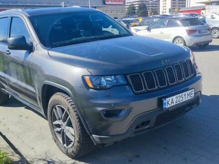 Сірий Джип Grand Cherokee, об'ємом двигуна 3.6 л та пробігом 63 тис. км за 26000 $, фото 1 на Automoto.ua