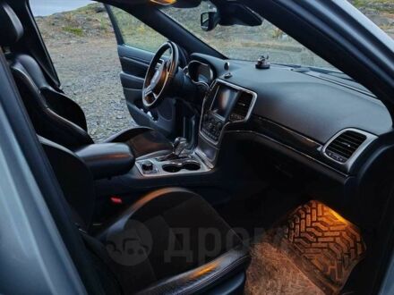 Джип Grand Cherokee 2017 у Києві на Automoto.ua Сірий Джип Grand Cherokee, об'ємом двигуна 3.6 л та пробігом 97 тис. км за 13000 $, фото 1 на Automoto.ua