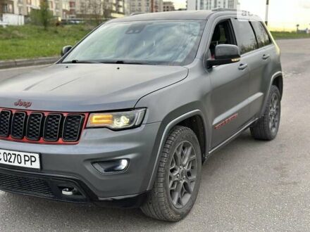 Сірий Джип Grand Cherokee, об'ємом двигуна 3.6 л та пробігом 109 тис. км за 33000 $, фото 1 на Automoto.ua