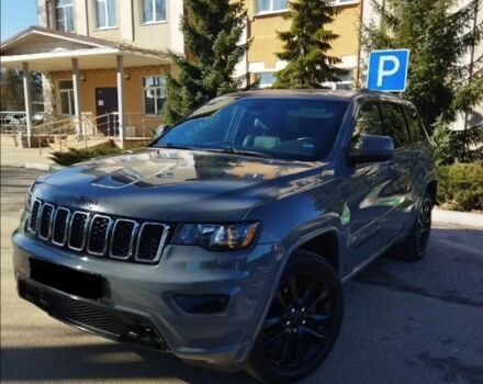 Сірий Джип Grand Cherokee, об'ємом двигуна 3.6 л та пробігом 170 тис. км за 17999 $, фото 1 на Automoto.ua