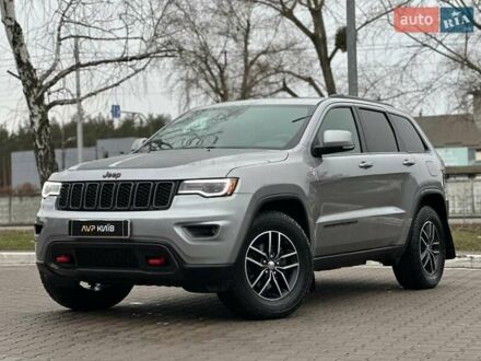 Джип Гранд Чероки 2017 в Киеве на Automoto.ua Серый Джип Гранд Чероки, объемом двигателя 3.6 л и пробегом 83 тыс. км за 25650 $, фото 1 на Automoto.ua