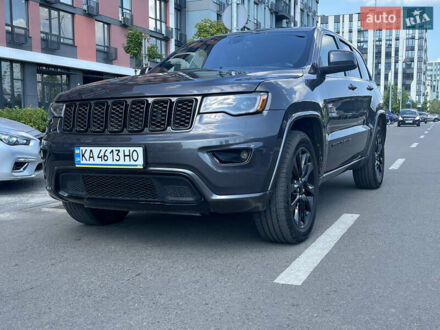 Джип Гранд Чероки 2017 в Киеве на Automoto.ua Серый Джип Гранд Чероки, объемом двигателя 3.6 л и пробегом 95 тыс. км за 22000 $, фото 1 на Automoto.ua