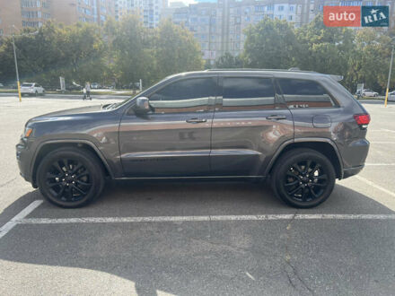 Джип Grand Cherokee 2018 у Броварах на Automoto.ua Сірий Джип Grand Cherokee, об'ємом двигуна 3.6 л та пробігом 157 тис. км за 26600 $, фото 1 на Automoto.ua
