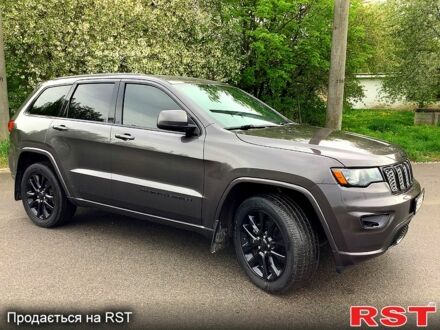 Сірий Джип Grand Cherokee, об'ємом двигуна 3.6 л та пробігом 89 тис. км за 25700 $, фото 1 на Automoto.ua