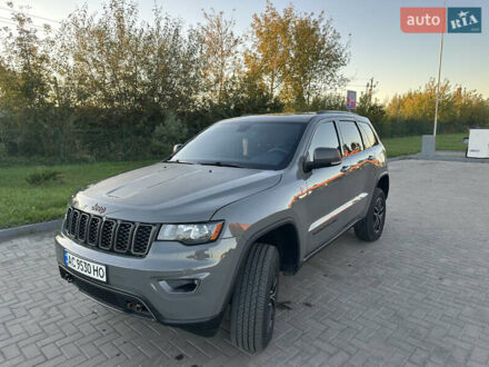 Джип Grand Cherokee 2018 у Любомль на Automoto.ua Сірий Джип Grand Cherokee, об'ємом двигуна 3.6 л та пробігом 117 тис. км за 29600 $, фото 1 на Automoto.ua