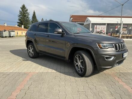 Сірий Джип Grand Cherokee, об'ємом двигуна 0.36 л та пробігом 108 тис. км за 32000 $, фото 1 на Automoto.ua