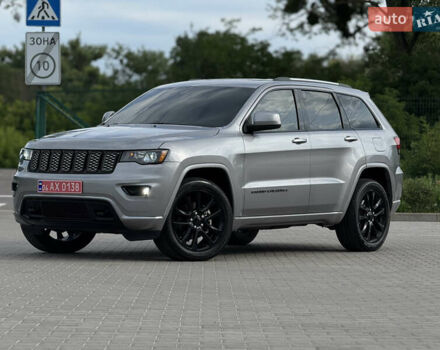 Сірий Джип Grand Cherokee, об'ємом двигуна 3.6 л та пробігом 62 тис. км за 24900 $, фото 1 на Automoto.ua