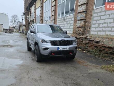 Сірий Джип Grand Cherokee, об'ємом двигуна 5.65 л та пробігом 88 тис. км за 37000 $, фото 1 на Automoto.ua