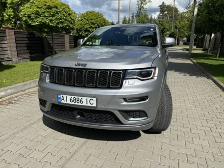 Джип Grand Cherokee 2019 у Буче на Automoto.ua Сірий Джип Grand Cherokee, об'ємом двигуна 3.6 л та пробігом 54 тис. км за 33500 $, фото 1 на Automoto.ua