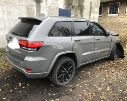 Серый Джип Гранд Чероки, объемом двигателя 0 л и пробегом 50 тыс. км за 6000 $, фото 1 на Automoto.ua