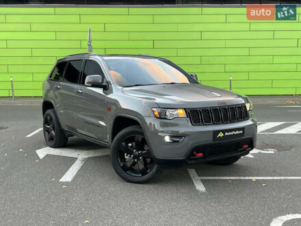 Джип Grand Cherokee 2020 у Києві на Automoto.ua Сірий Джип Grand Cherokee, об'ємом двигуна 5.65 л та пробігом 80 тис. км за 33500 $, фото 1 на Automoto.ua