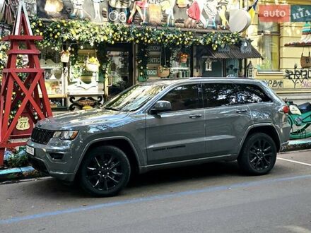 Сірий Джип Grand Cherokee, об'ємом двигуна 3.6 л та пробігом 83 тис. км за 28250 $, фото 1 на Automoto.ua
