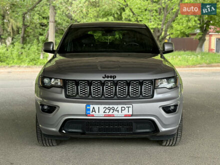 Джип Grand Cherokee 2020 у Броварах на Automoto.ua Сірий Джип Grand Cherokee, об'ємом двигуна 3.6 л та пробігом 78 тис. км за 25200 $, фото 1 на Automoto.ua