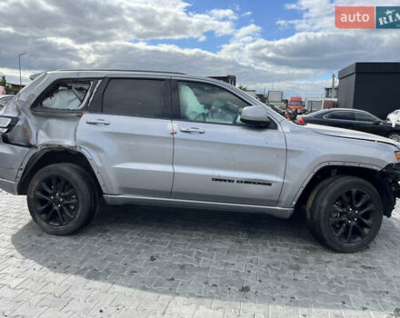 Сірий Джип Grand Cherokee, об'ємом двигуна 3.6 л та пробігом 136 тис. км за 13000 $, фото 1 на Automoto.ua