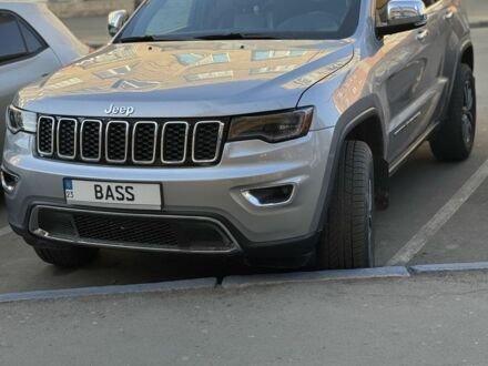 Джип Grand Cherokee 2021 у Хмельницькому на Automoto.ua Сірий Джип Grand Cherokee, об'ємом двигуна 3.6 л та пробігом 142 тис. км за 26200 $, фото 1 на Automoto.ua