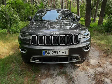 Джип Grand Cherokee 2021 у Києві на Automoto.ua Сірий Джип Grand Cherokee, об'ємом двигуна 2.99 л та пробігом 30 тис. км за 49000 $, фото 1 на Automoto.ua