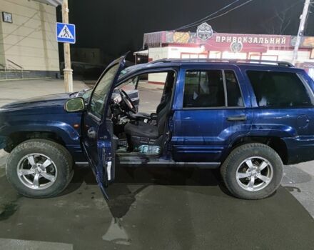 Синий Джип Гранд Чероки, объемом двигателя 2.7 л и пробегом 360 тыс. км за 4732 $, фото 4 на Automoto.ua