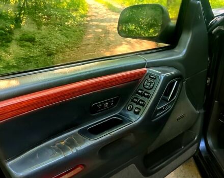 Синій Джип Grand Cherokee, об'ємом двигуна 3 л та пробігом 378 тис. км за 2300 $, фото 3 на Automoto.ua