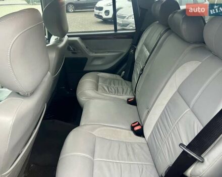 Синий Джип Гранд Чероки, объемом двигателя 2.69 л и пробегом 343 тыс. км за 9000 $, фото 20 на Automoto.ua