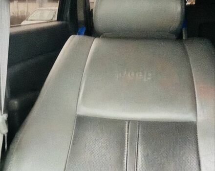 Синий Джип Гранд Чероки, объемом двигателя 3 л и пробегом 289 тыс. км за 7500 $, фото 4 на Automoto.ua