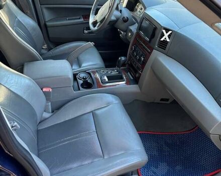 Синий Джип Гранд Чероки, объемом двигателя 5.65 л и пробегом 198 тыс. км за 11500 $, фото 7 на Automoto.ua