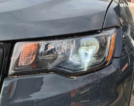 Синий Джип Гранд Чероки, объемом двигателя 3.6 л и пробегом 132 тыс. км за 26490 $, фото 3 на Automoto.ua