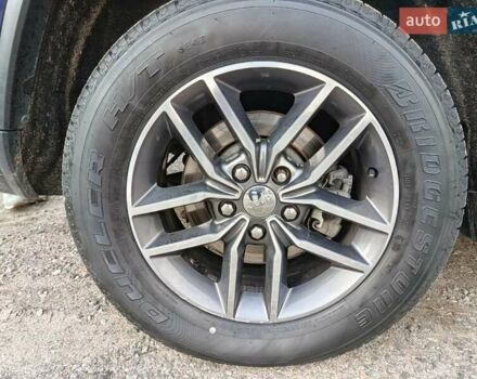 Синий Джип Гранд Чероки, объемом двигателя 5.65 л и пробегом 128 тыс. км за 27400 $, фото 13 на Automoto.ua