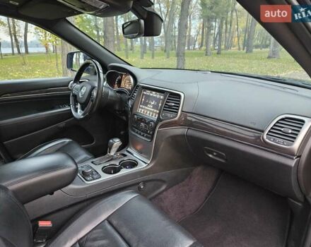 Джип Гранд Чероки 2018 в Киеве на Automoto.ua Синий Джип Гранд Чероки, объемом двигателя 3 л и пробегом 167 тыс. км за 25990 $, фото 27 на Automoto.ua
