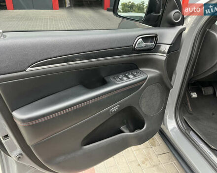 Джип Гранд Чероки 2019 в Черкассах на Automoto.ua Синий Джип Гранд Чероки, объемом двигателя 3.6 л и пробегом 127 тыс. км за 28500 $, фото 9 на Automoto.ua