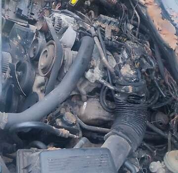 Зелений Джип Grand Cherokee, об'ємом двигуна 5.2 л та пробігом 421 тис. км за 3000 $, фото 6 на Automoto.ua