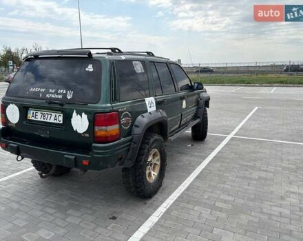Зеленый Джип Гранд Чероки, объемом двигателя 3.96 л и пробегом 200 тыс. км за 4500 $, фото 7 на Automoto.ua