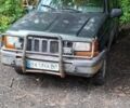 Зеленый Джип Гранд Чероки, объемом двигателя 2.5 л и пробегом 370 тыс. км за 3500 $, фото 1 на Automoto.ua