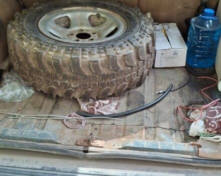 Зеленый Джип Гранд Чероки, объемом двигателя 2.5 л и пробегом 370 тыс. км за 3000 $, фото 6 на Automoto.ua