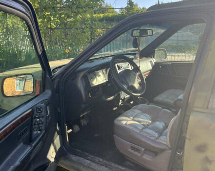 Зеленый Джип Гранд Чероки, объемом двигателя 2.5 л и пробегом 260 тыс. км за 5200 $, фото 4 на Automoto.ua