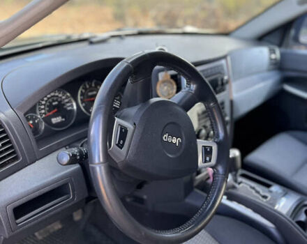 Зеленый Джип Гранд Чероки, объемом двигателя 2.99 л и пробегом 303 тыс. км за 9000 $, фото 4 на Automoto.ua