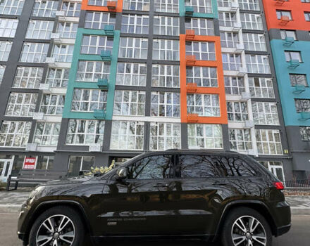 Зелений Джип Grand Cherokee, об'ємом двигуна 2.99 л та пробігом 205 тис. км за 28000 $, фото 6 на Automoto.ua