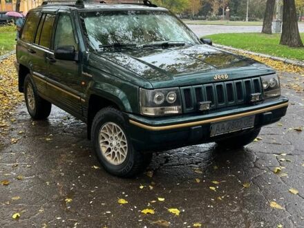 Джип Гранд Чероки 1994 в Краматорске на Automoto.ua Зеленый Джип Гранд Чероки, объемом двигателя 5.2 л и пробегом 200 тыс. км за 3900 $, фото 1 на Automoto.ua