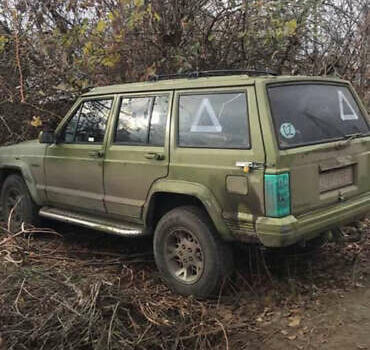 Зелений Джип Grand Cherokee, об'ємом двигуна 2.5 л та пробігом 340 тис. км за 2300 $, фото 1 на Automoto.ua