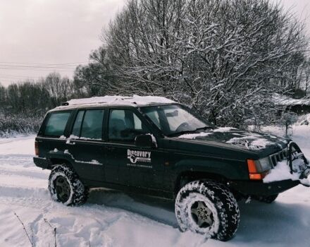 Зеленый Джип Гранд Чероки, объемом двигателя 2.5 л и пробегом 354 тыс. км за 4500 $, фото 1 на Automoto.ua