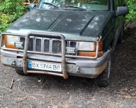 Зелений Джип Grand Cherokee, об'ємом двигуна 2.5 л та пробігом 370 тис. км за 3500 $, фото 1 на Automoto.ua