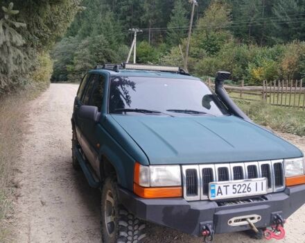 Джип Гранд Чероки 1997 в Верховине на Automoto.ua Зеленый Джип Гранд Чероки, объемом двигателя 2.5 л и пробегом 312 тыс. км за 9600 $, фото 1 на Automoto.ua