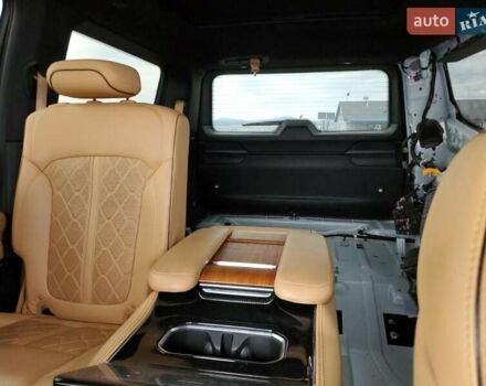 Белый Джип Гранд Вагонер, объемом двигателя 6.4 л и пробегом 91 тыс. км за 23000 $, фото 2 на Automoto.ua