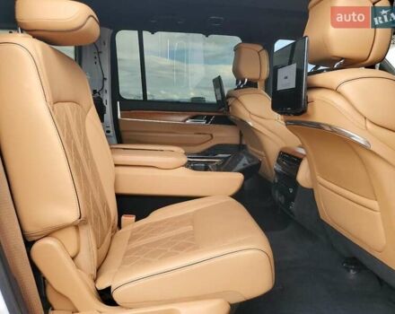 Белый Джип Гранд Вагонер, объемом двигателя 6.4 л и пробегом 91 тыс. км за 23000 $, фото 10 на Automoto.ua