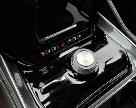 Джип Гранд Вагонер 2024 в Ровно на Automoto.ua Черный Джип Гранд Вагонер, объемом двигателя 3 л и пробегом 24 тыс. км за 21000 $, фото 11 на Automoto.ua