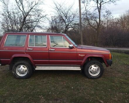 Красный Джип Гранд Вагонер, объемом двигателя 2.1 л и пробегом 400 тыс. км за 3000 $, фото 2 на Automoto.ua