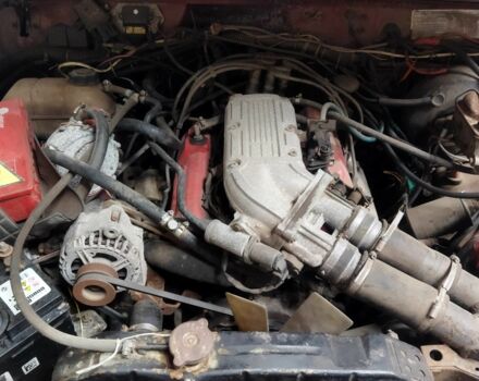 Красный Джип Гранд Вагонер, объемом двигателя 2.1 л и пробегом 400 тыс. км за 3000 $, фото 11 на Automoto.ua